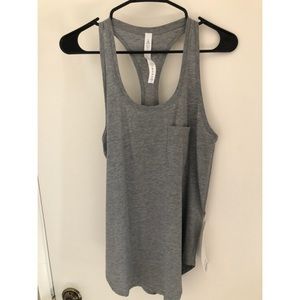 Yogi Racer Back size 6 NWT heathered grey